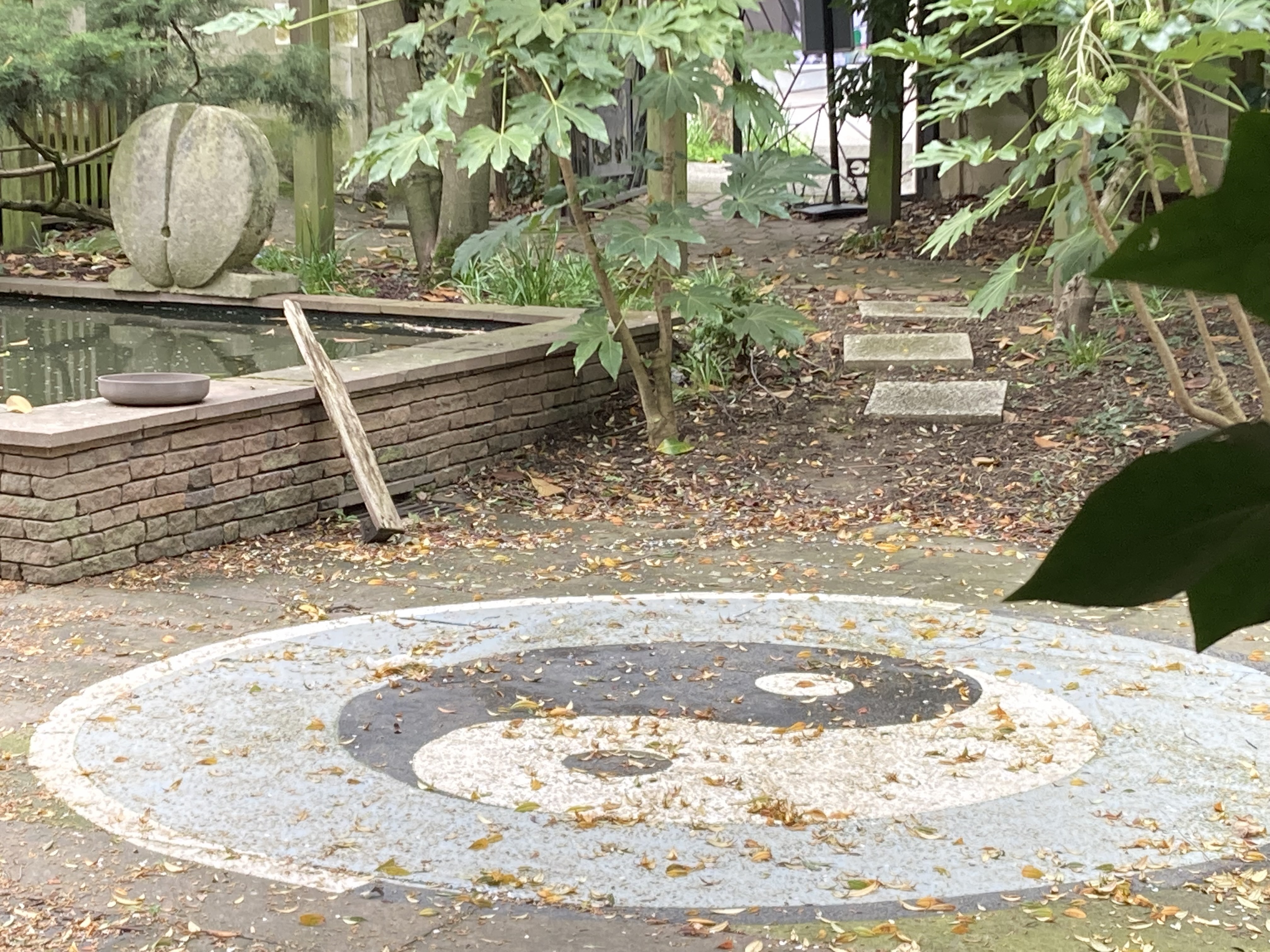 Vue sur la mosaic du jardin intérieur